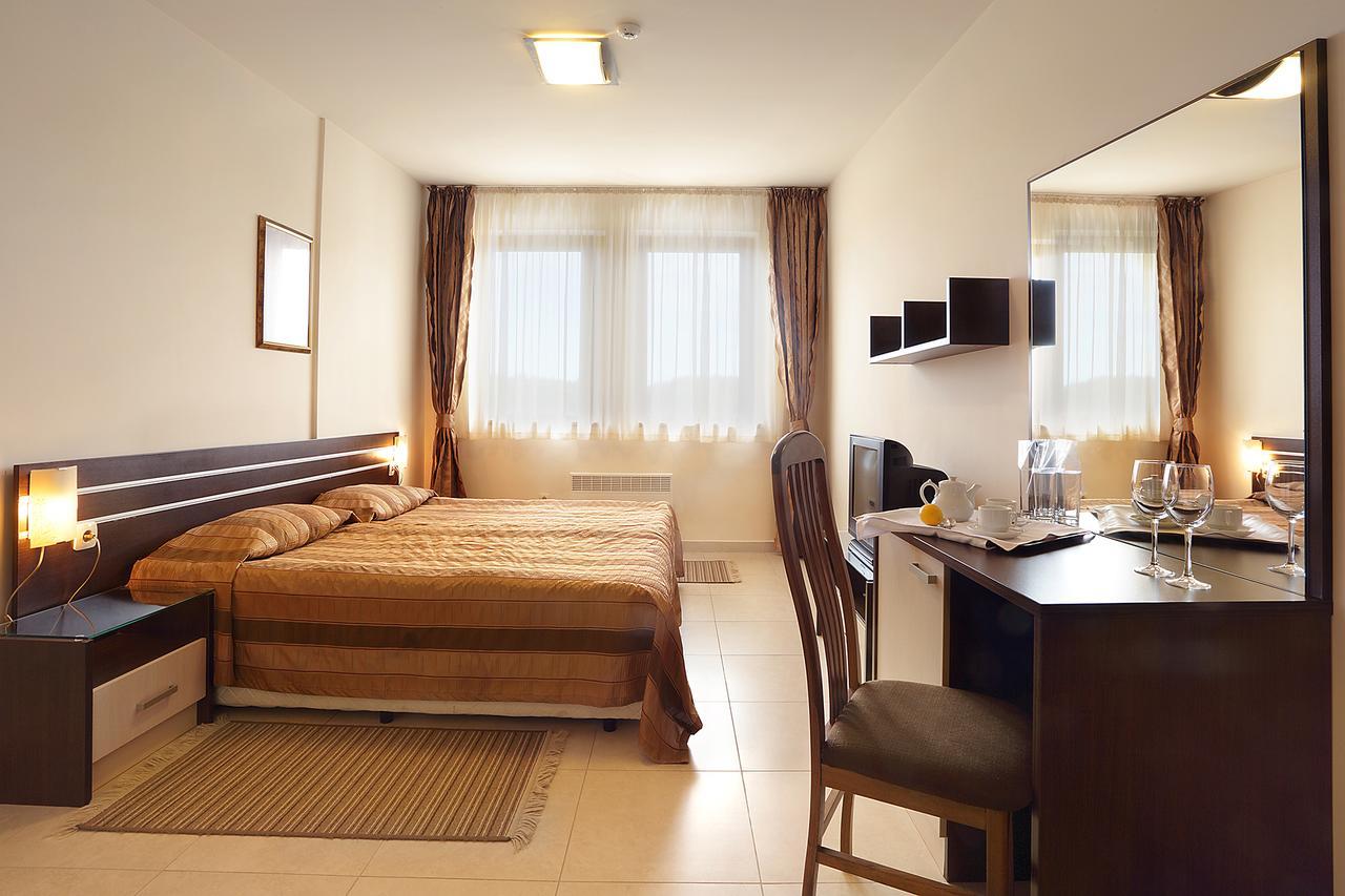 Deluxe Room In Stoykite Pamporovo Exterior photo